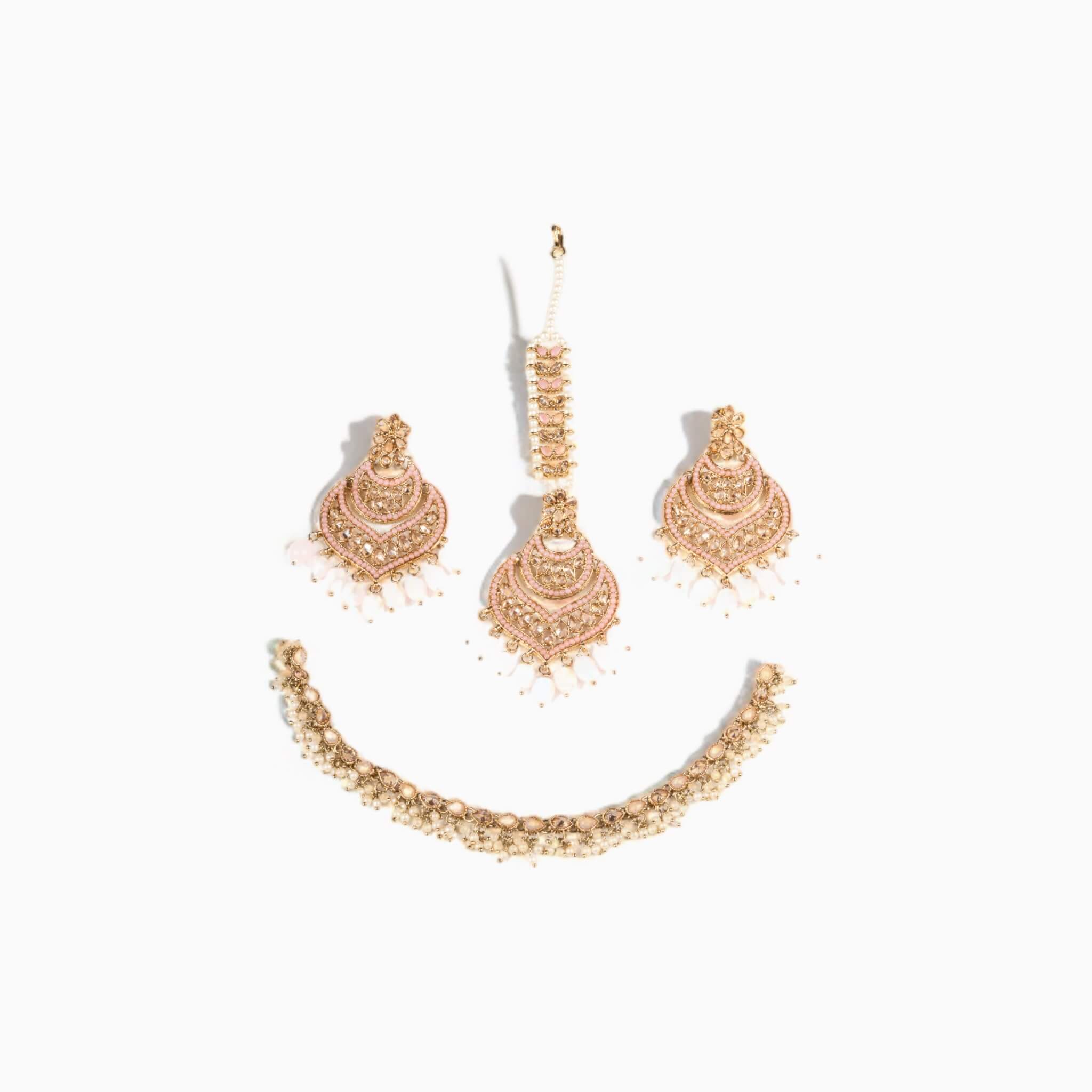 Sleek Meera Necklace Set